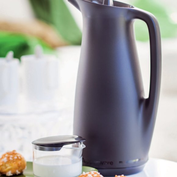 Tupperware ThermoTup 1L Pitcher New in Box - Picture 2 of 5